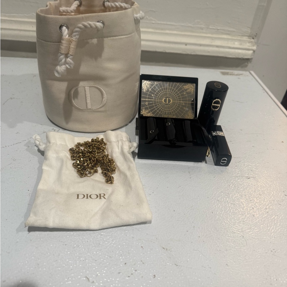 Authentic Dior Rouge Minaudière Clutch & 4-Piece Lipstick Set Ltd Edition 2022